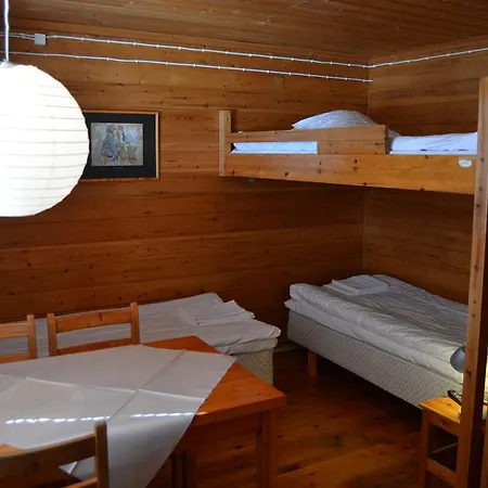 Moekit & Peurasuvanto